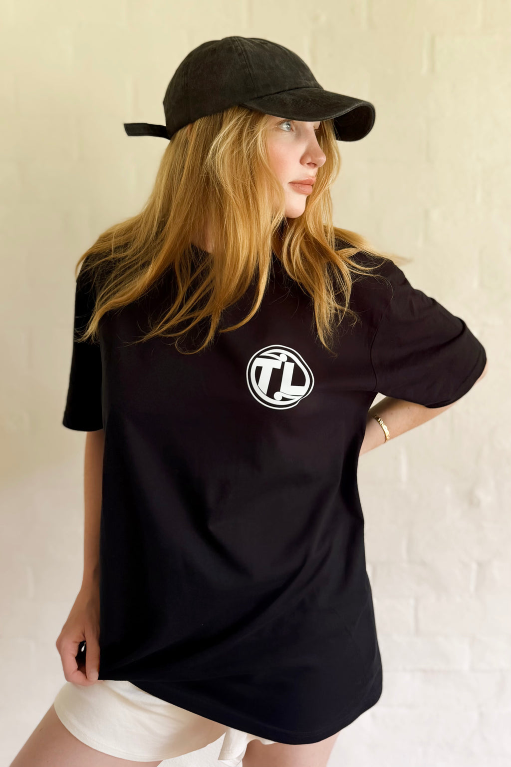 ESSENTIAL LOGO TEE